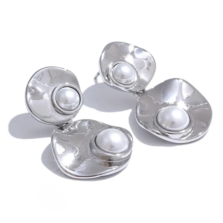 Cara Elegant Imitation Mother Of Pearls Earrings