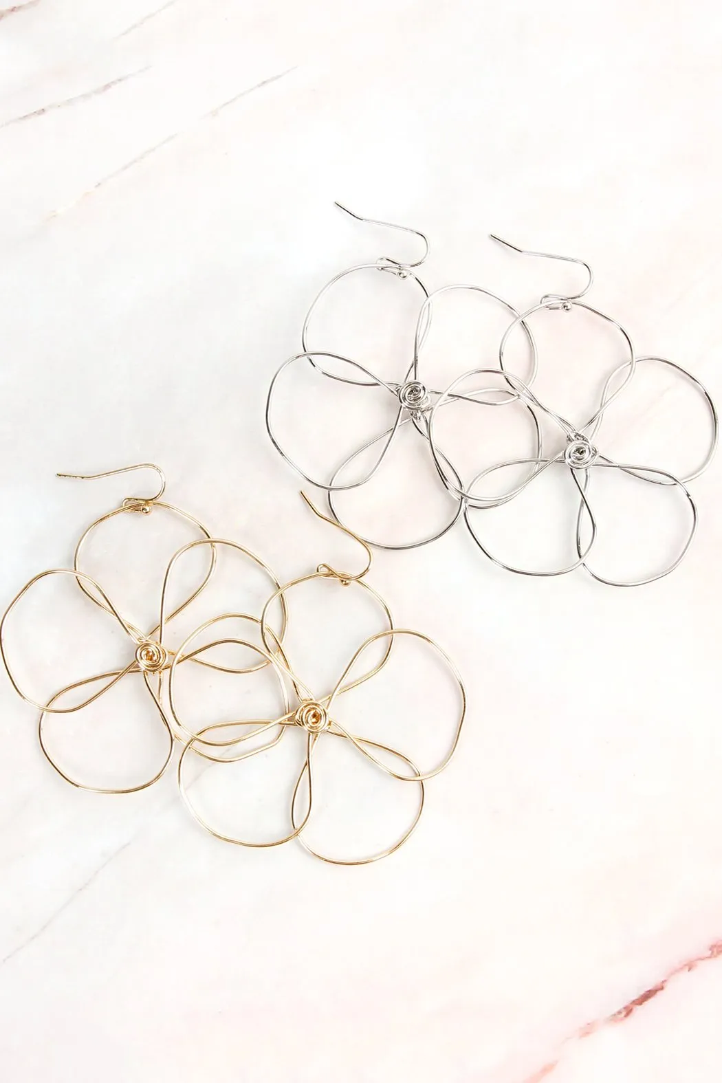 Hde2456 - Wire Flower Hook Earrings