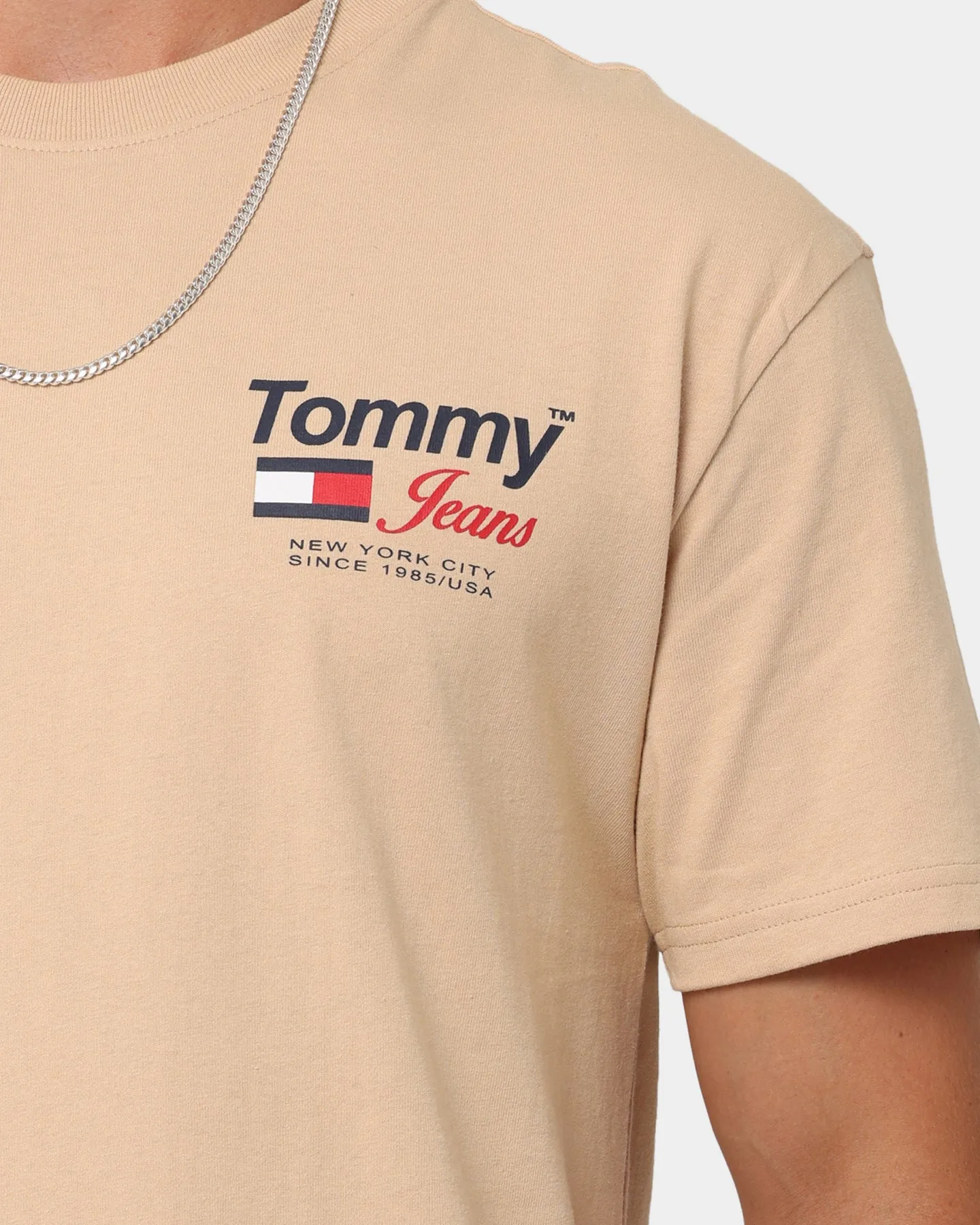 Tommy Jeans TJM Classic Athletic Back Logo T-Shirt Trench