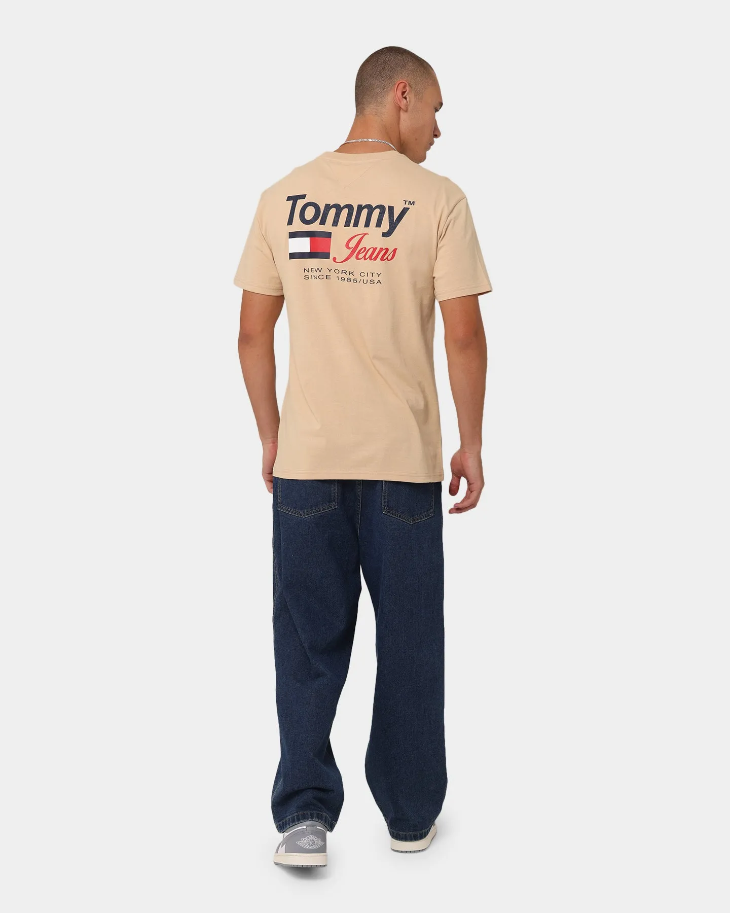 Tommy Jeans TJM Classic Athletic Back Logo T-Shirt Trench